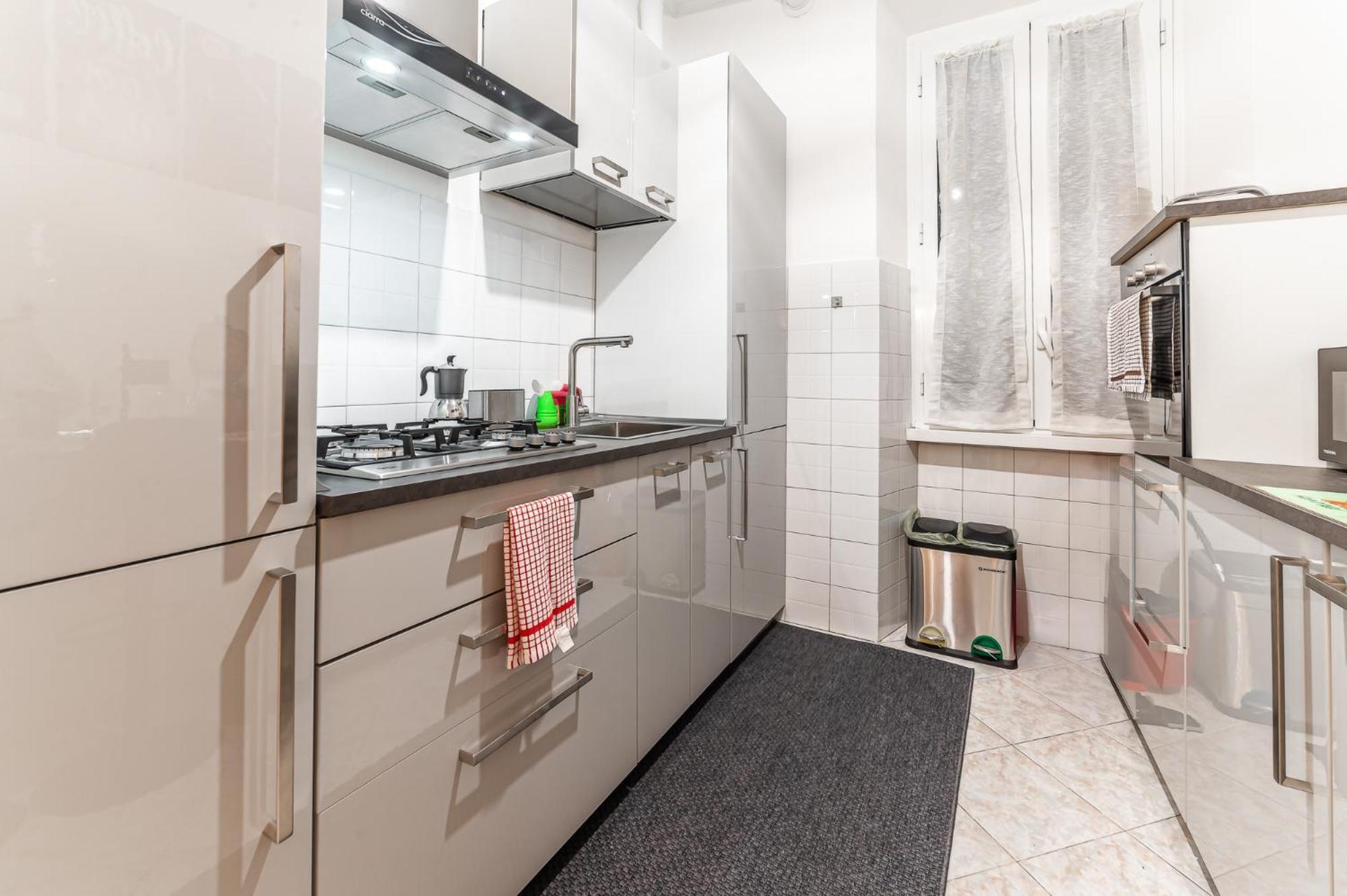 Chiara - Tiburtina Train Station Apartment Rome